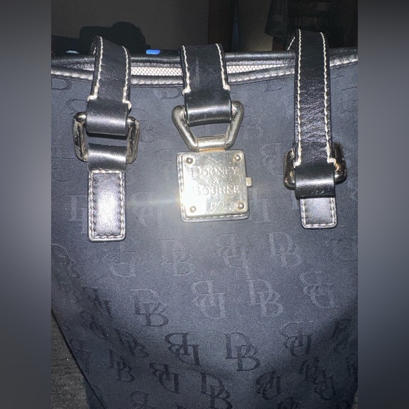 GUC Dooney & Bourke Bundle - Picture 3 of 7